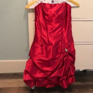 Stunning red Jessica McClintock formal dress sz 7